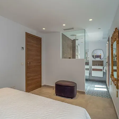 Old Town : Luxury Townhouse *