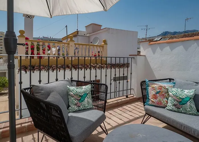 Дом отдыха Old Town : Luxury Townhouse *