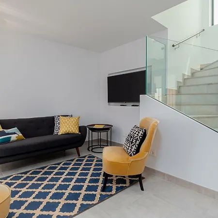 Dom wakacyjny Old Town : Luxury Townhouse Marbella